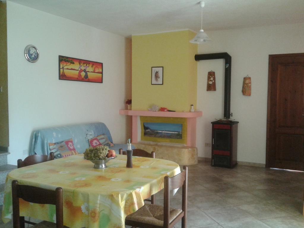 Appartamento Sa Funtana Cardedu Cameră foto